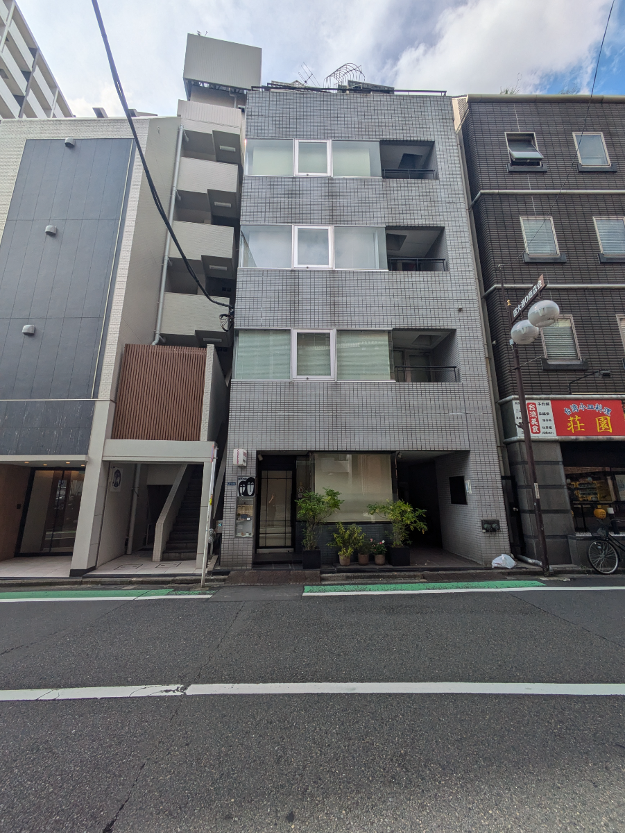 v20250427002254/fresh/building/J00100387889_7