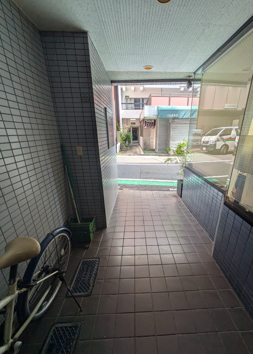 v20250427002254/fresh/building/J00100387889_9