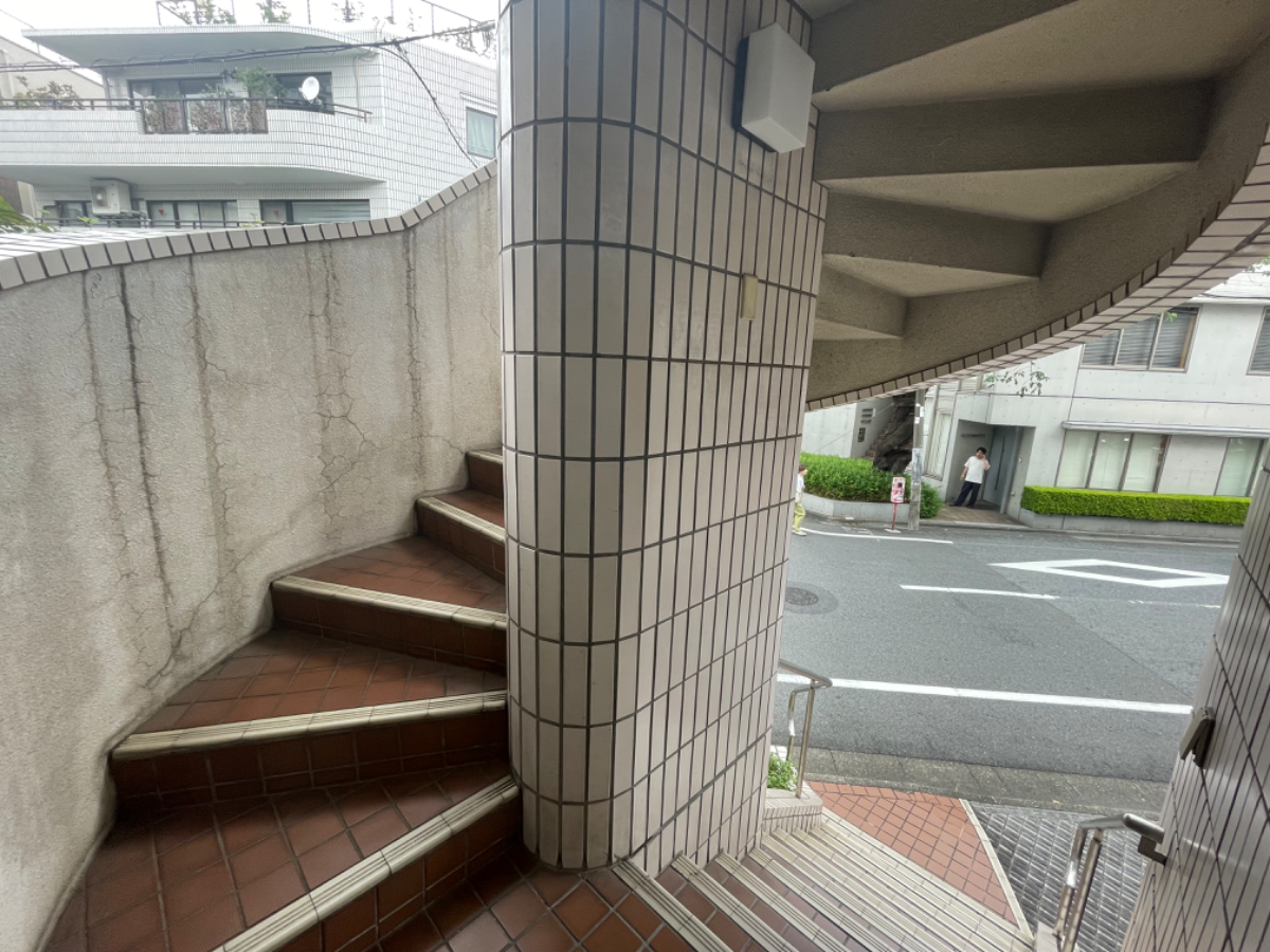 v20250427002254/fresh/building/J00100387893_4