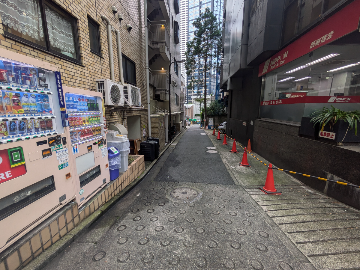 v20250427002254/fresh/building/J00100388231_16