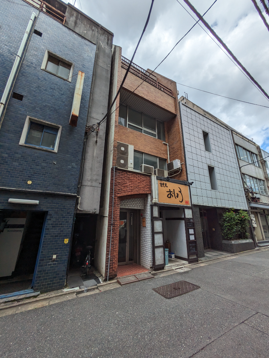 v20250427002254/fresh/building/J00100388236_10