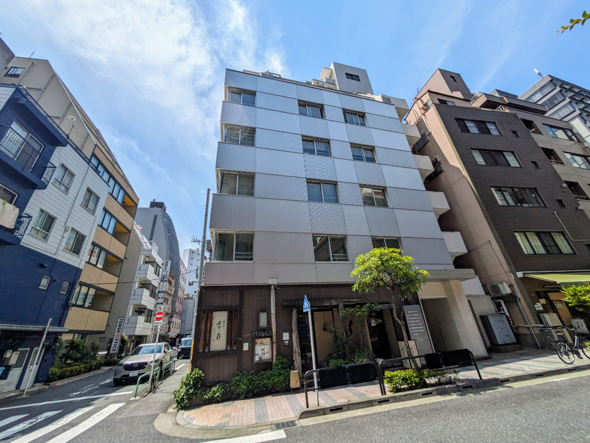 v20250427002254/fresh/building/J00100388258_1