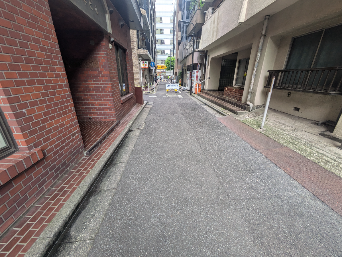 v20250427002254/fresh/building/J00100388338_8