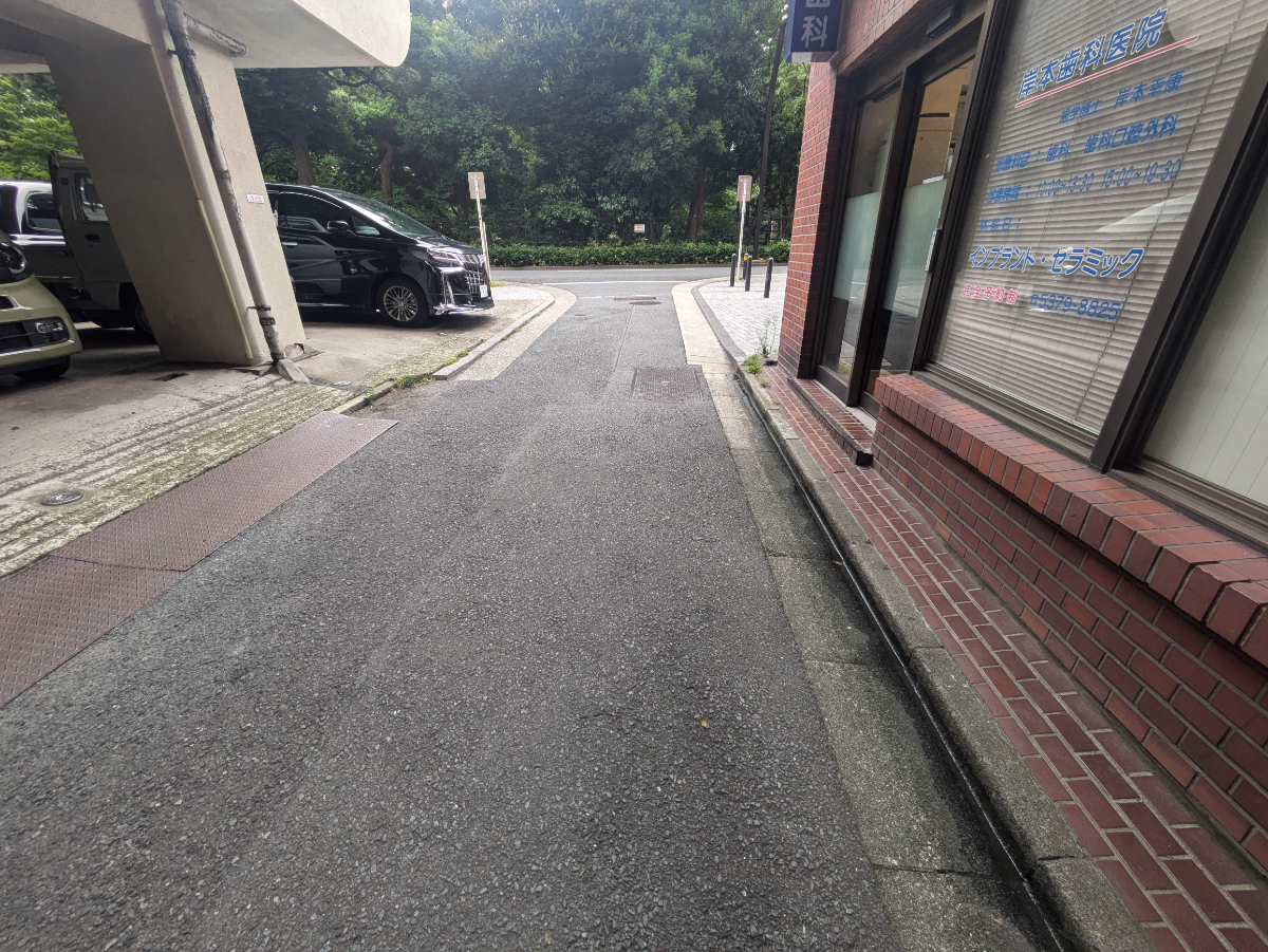 v20250427002254/fresh/building/J00100388338_9