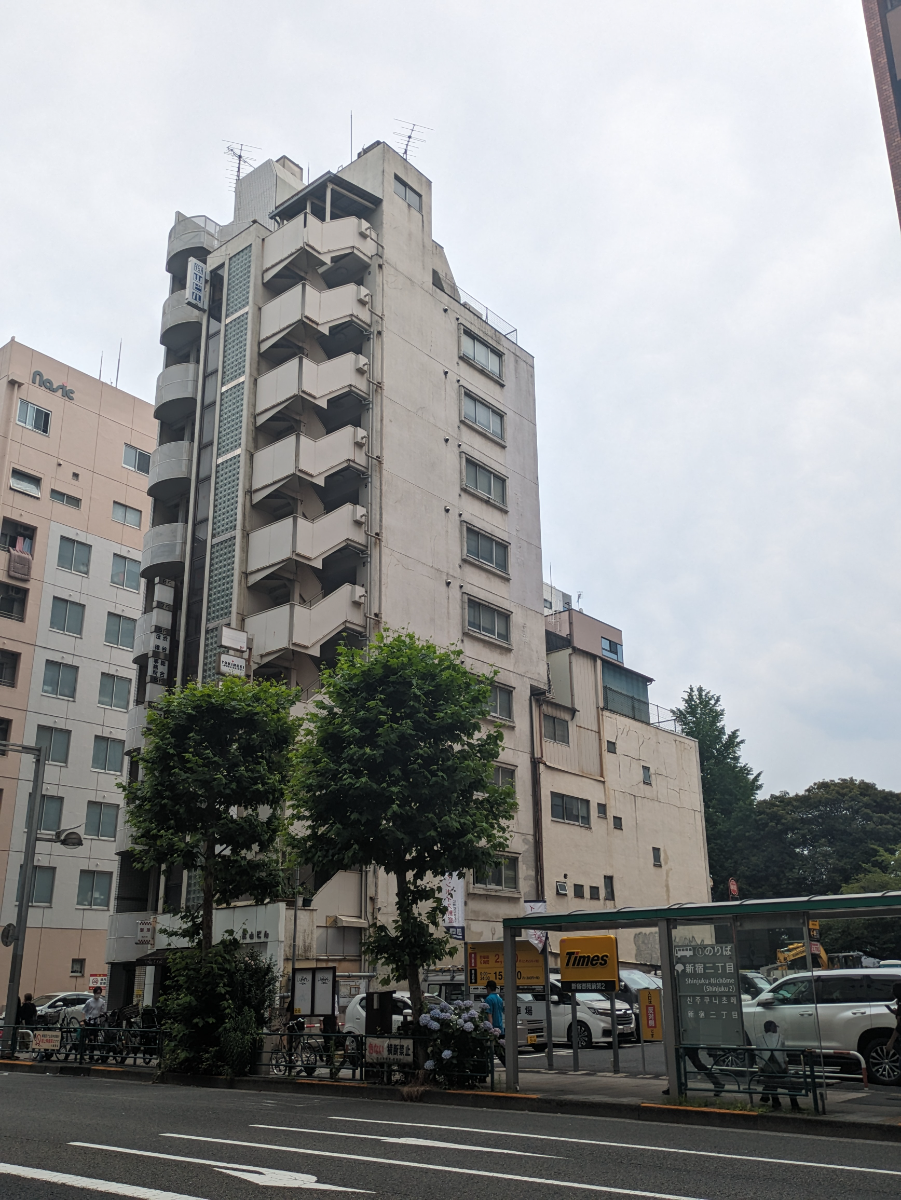 v20250427002254/fresh/building/J00100388399_11