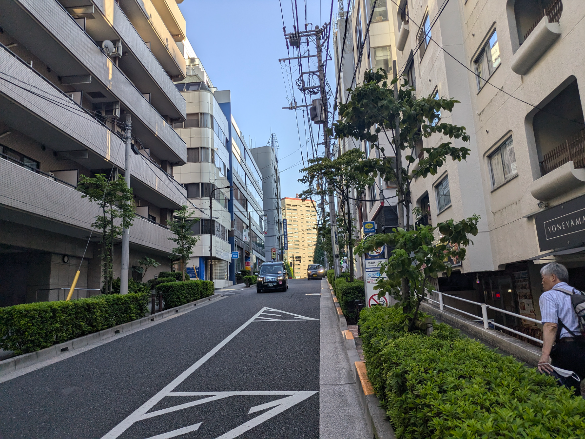 v20250427002254/fresh/building/J00100388704_2