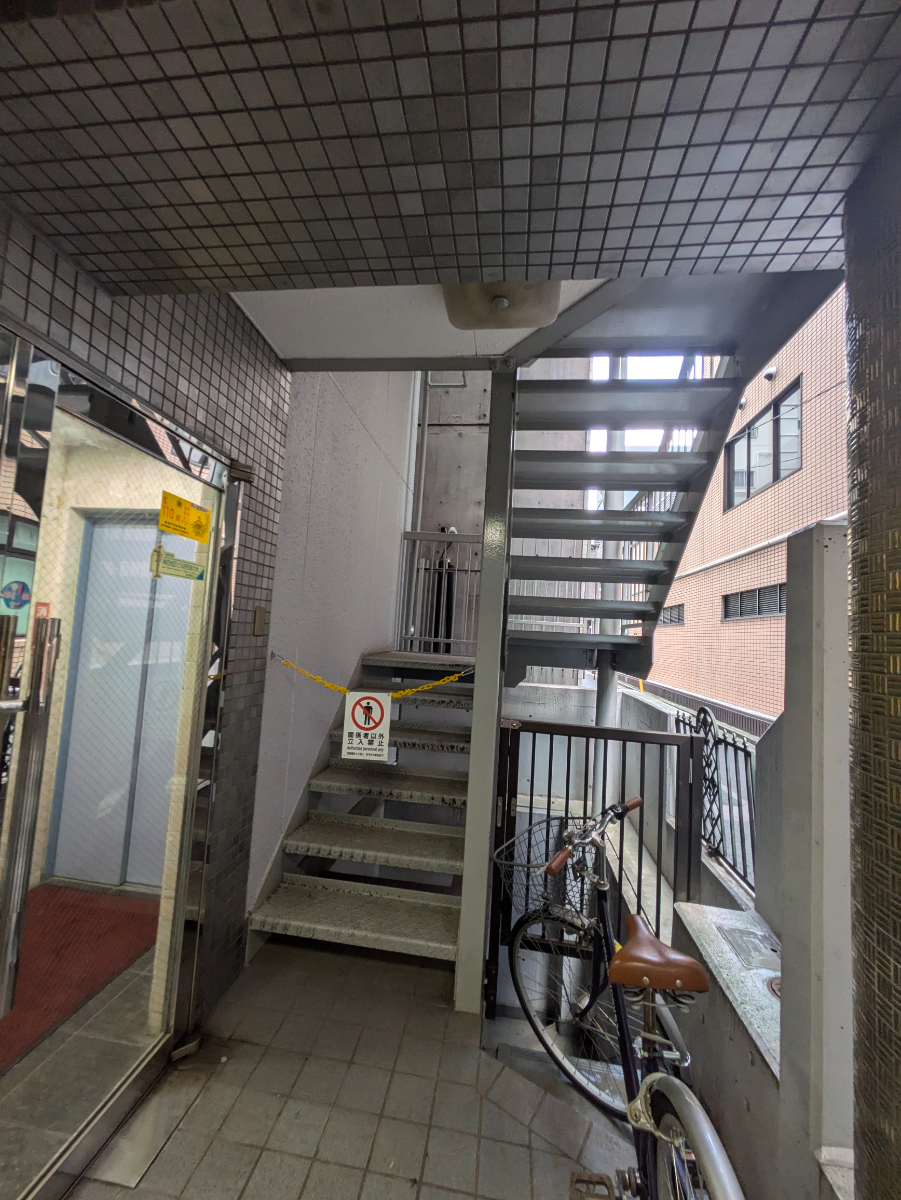 v20250427002254/fresh/building/J00100389012_5