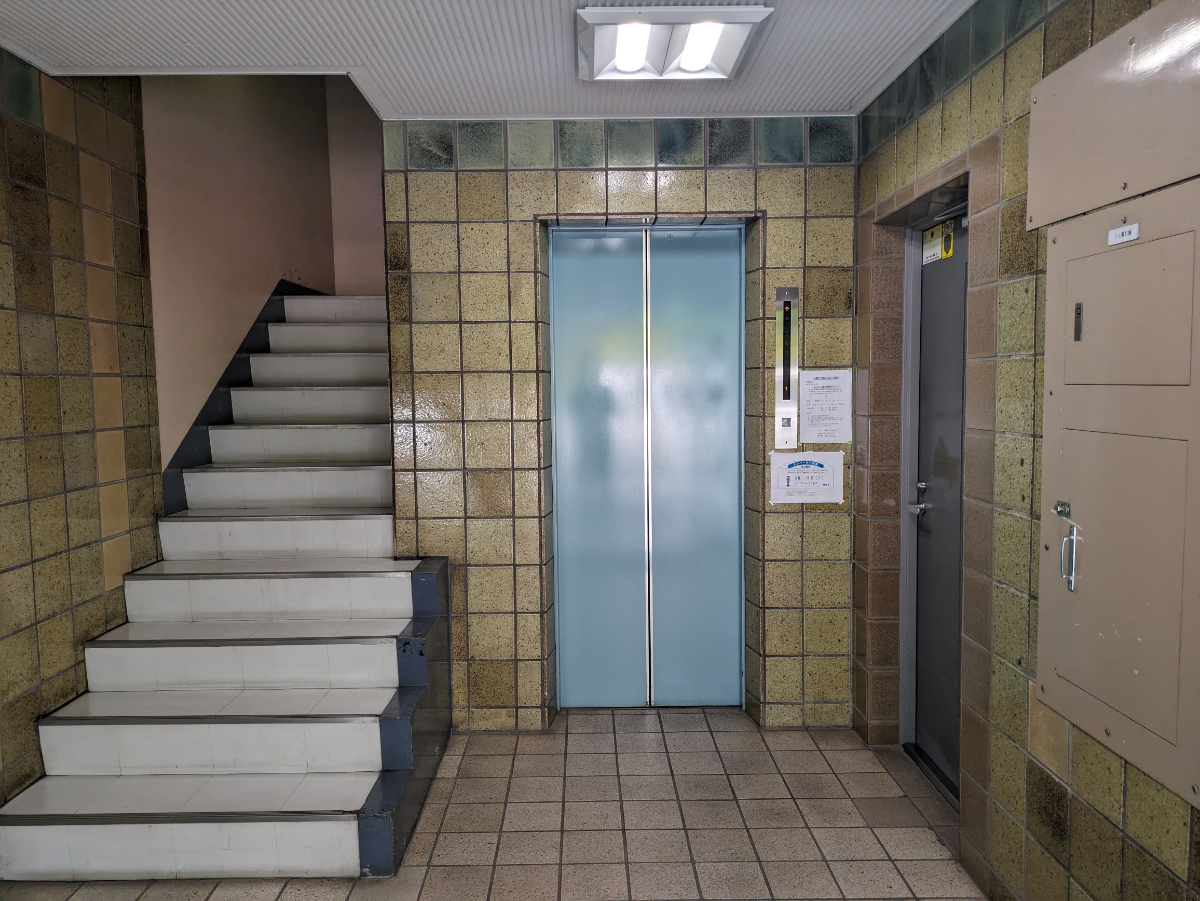 v20250427002254/fresh/building/J00100389245_4