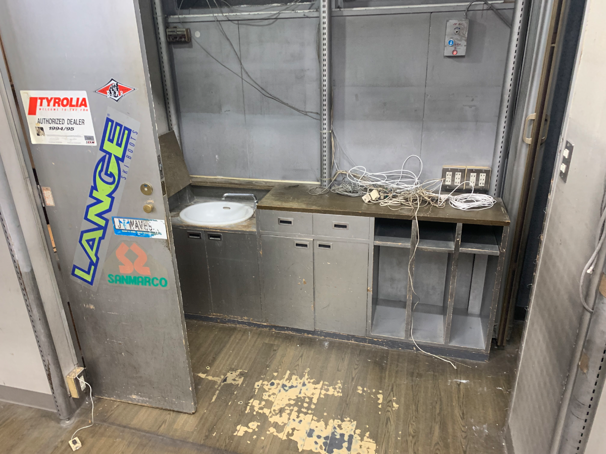 v20250427002254/fresh/building/J00100389247_15