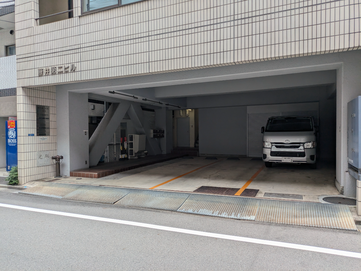 v20250427003014/fresh/building/J00100389258_3
