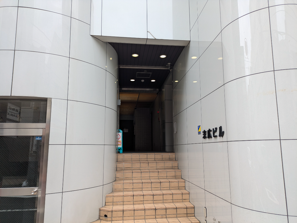 v20250427003014/fresh/building/J00100389456_3
