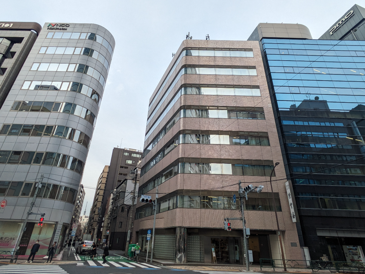 v20250427003014/fresh/building/J00100389592_1