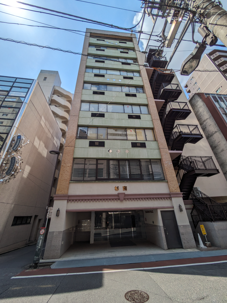 v20250427003014/fresh/building/J00100389704_1