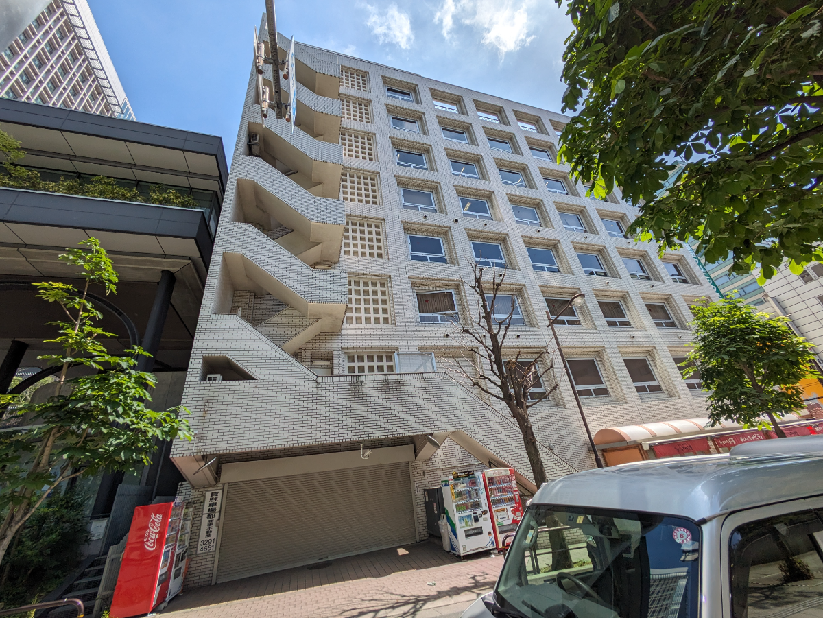 v20250427003014/fresh/building/J00100389785_6