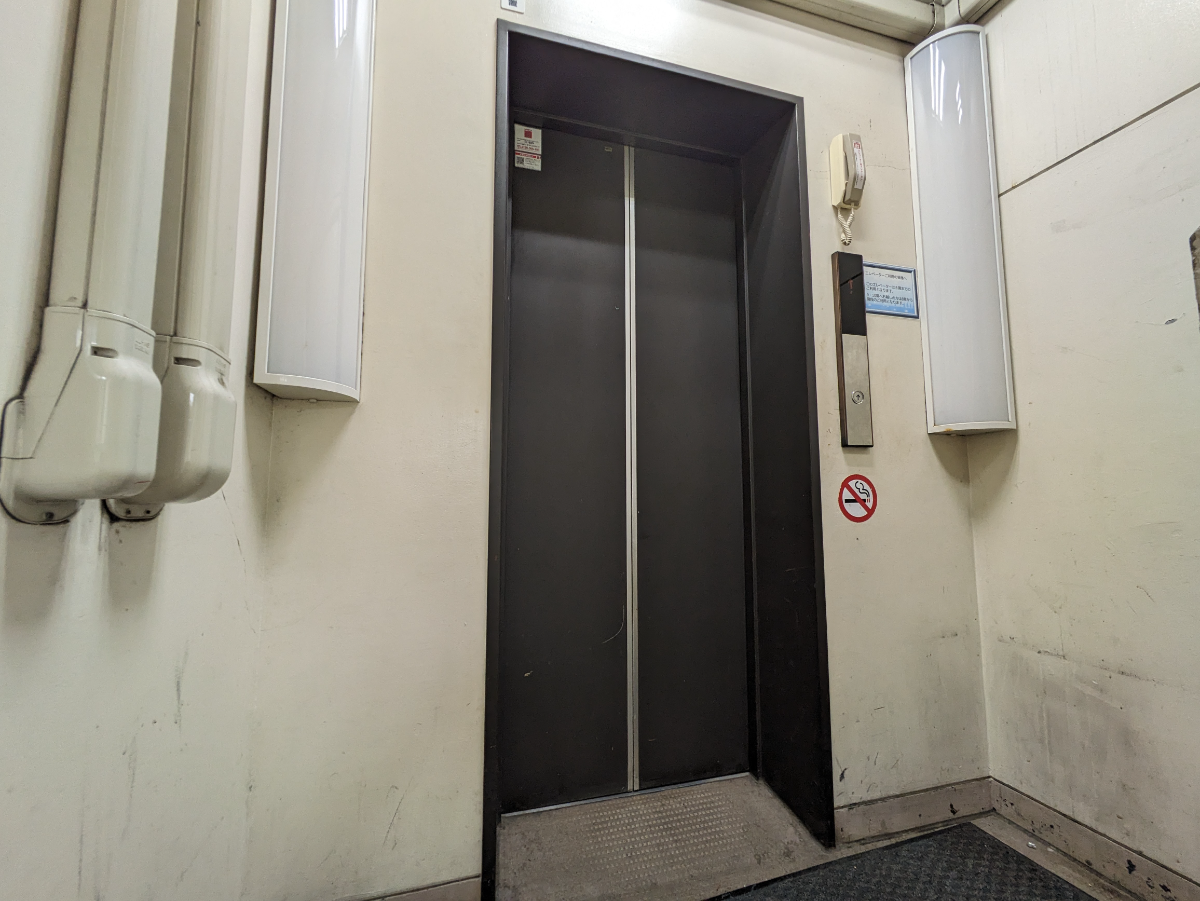 v20250427003014/fresh/building/J00100390247_4
