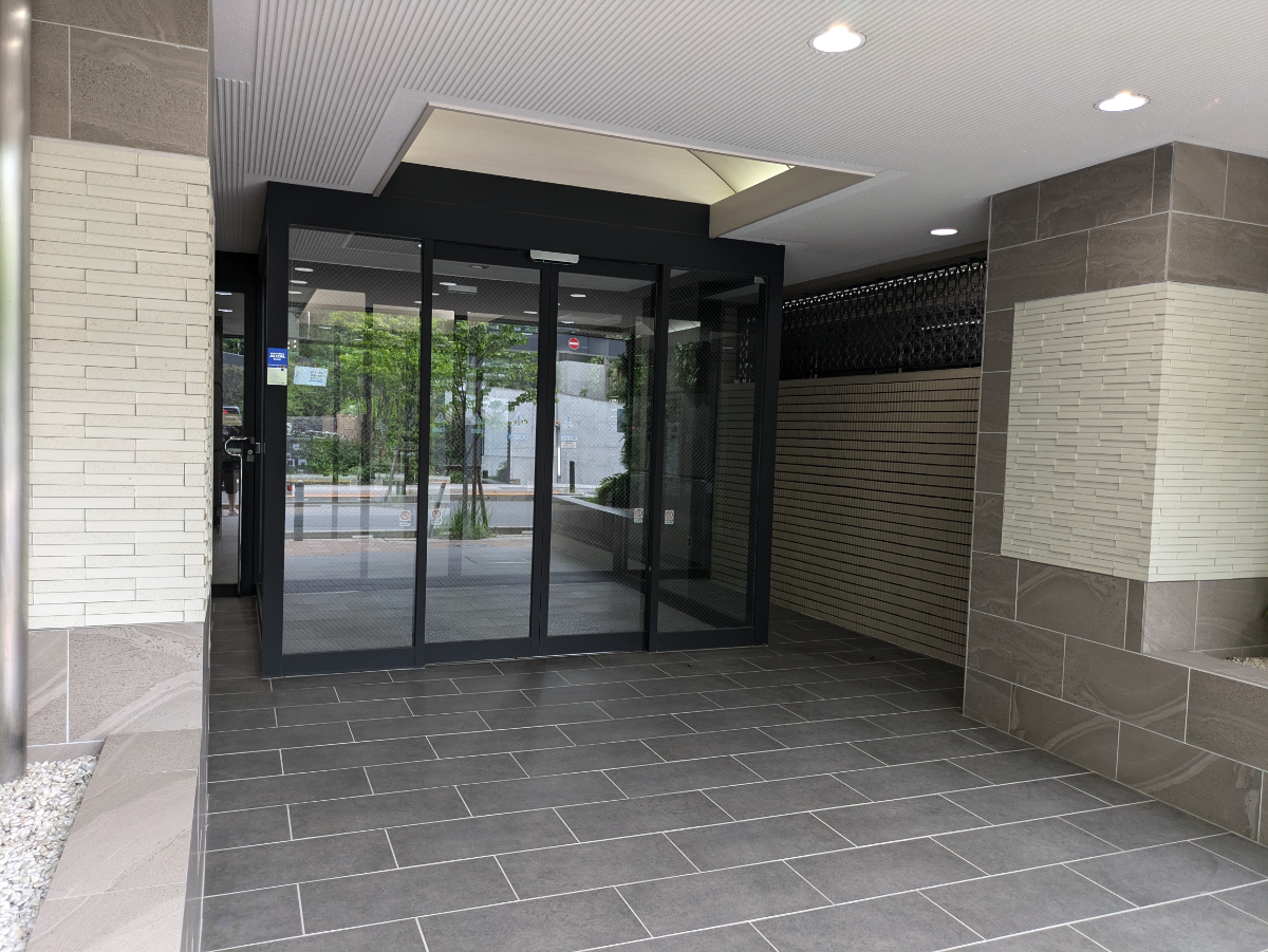 v20250427003014/fresh/building/J00100390819_3