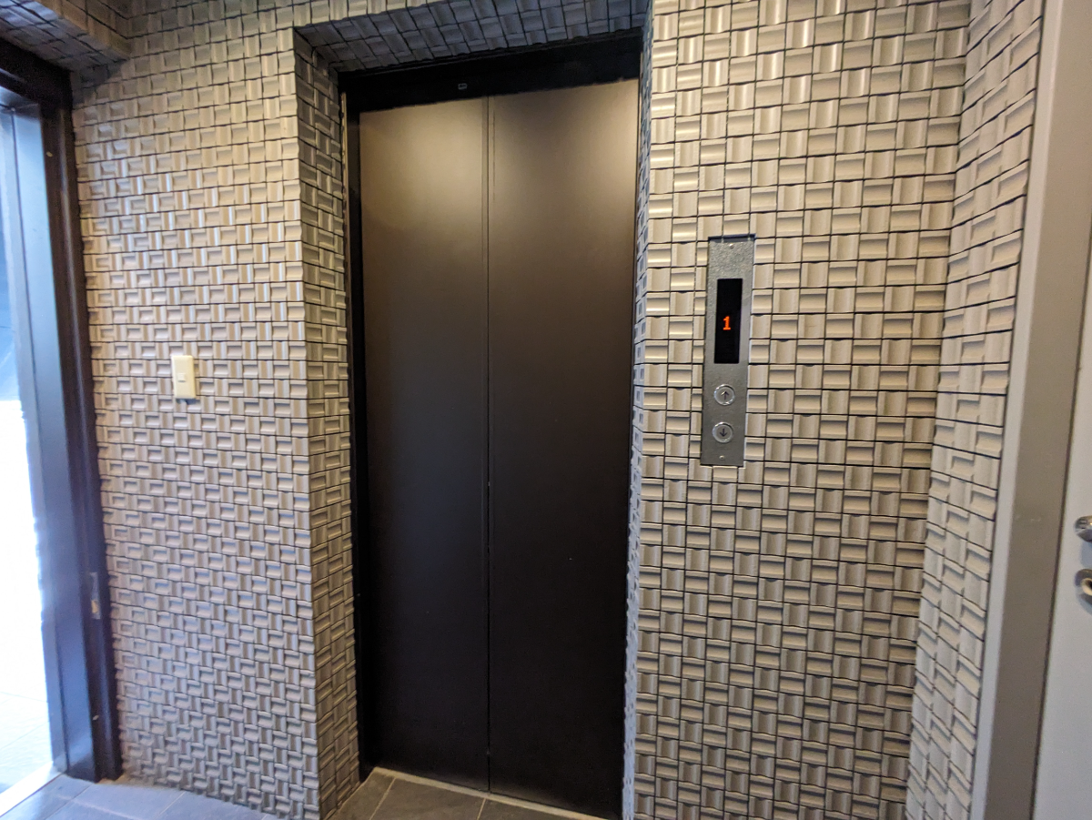 v20250427003014/fresh/building/J00100392086_4