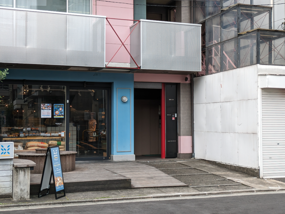 v20250427003014/fresh/building/J00100392154_3