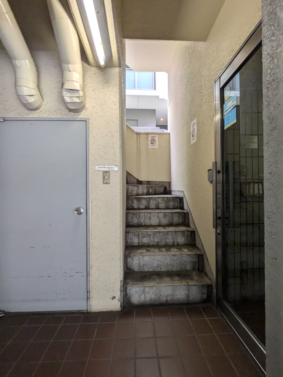 v20250427003015/fresh/building/J00100389258_9