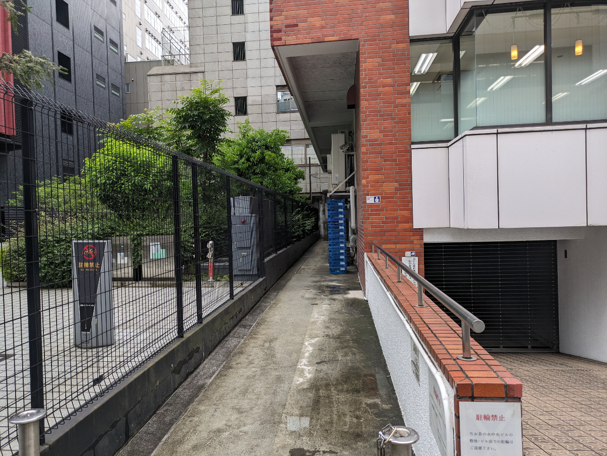 v20250427003015/fresh/building/J00100389780_12