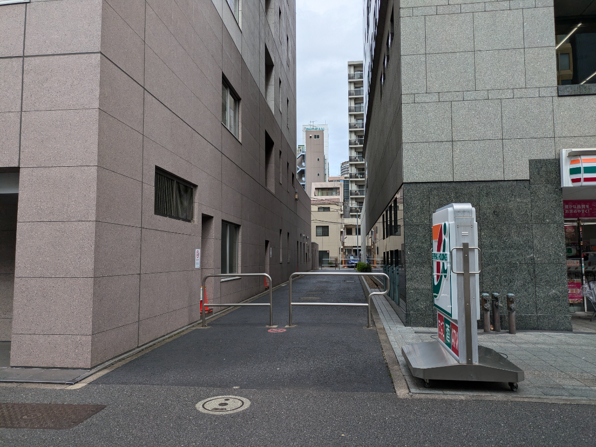 v20250427003015/fresh/building/J00100390481_7