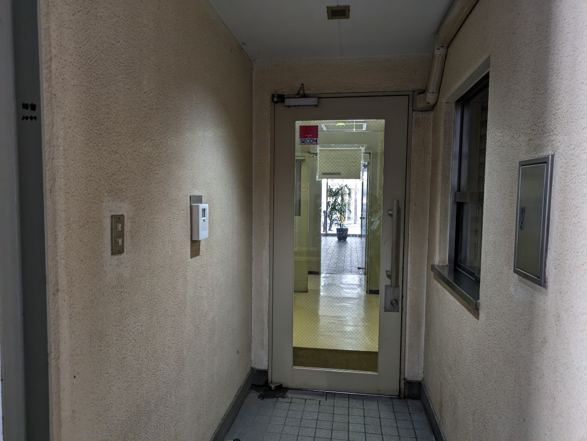 v20250427003015/fresh/building/J00100390769_12