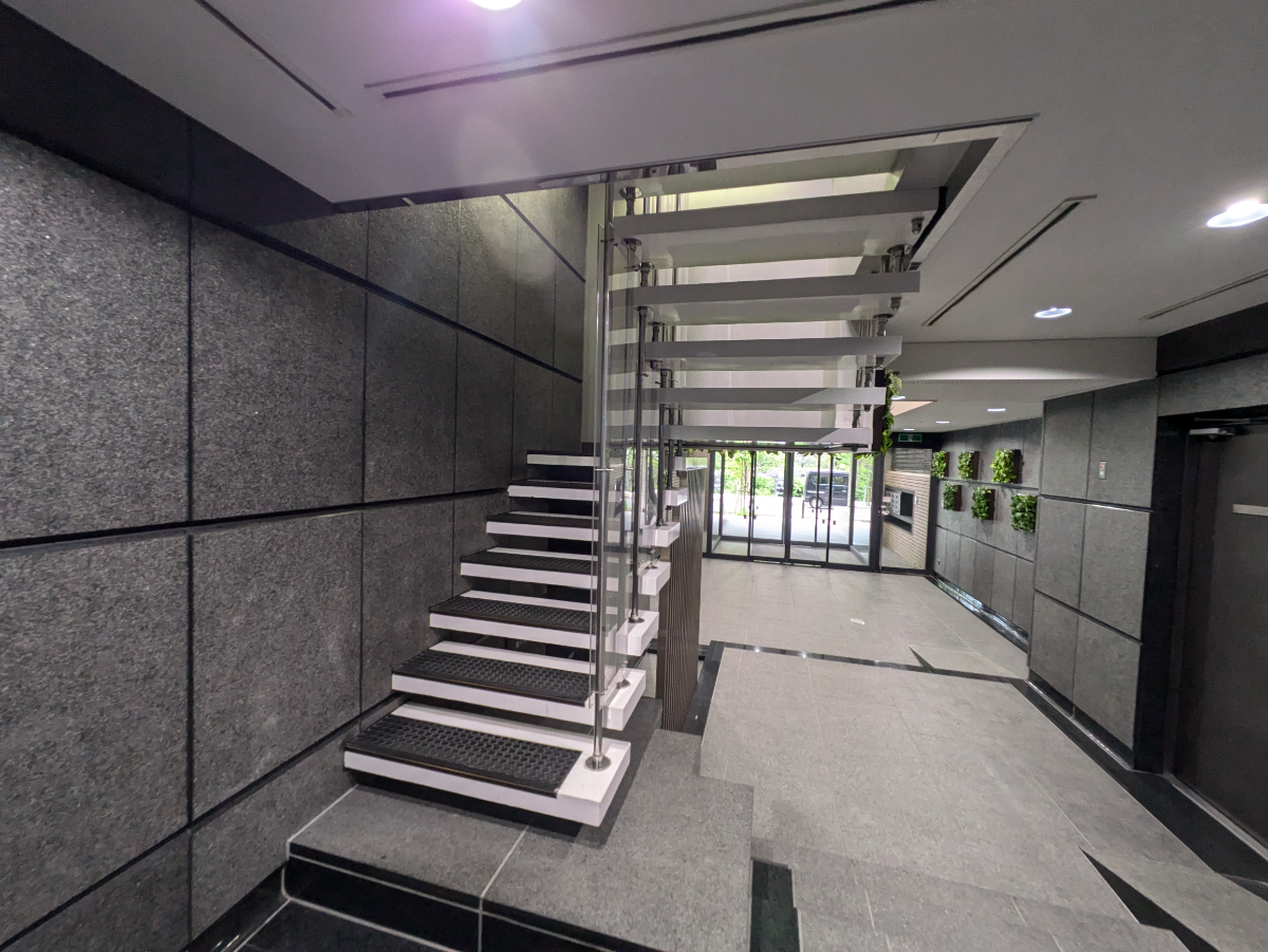 v20250427003015/fresh/building/J00100390819_9
