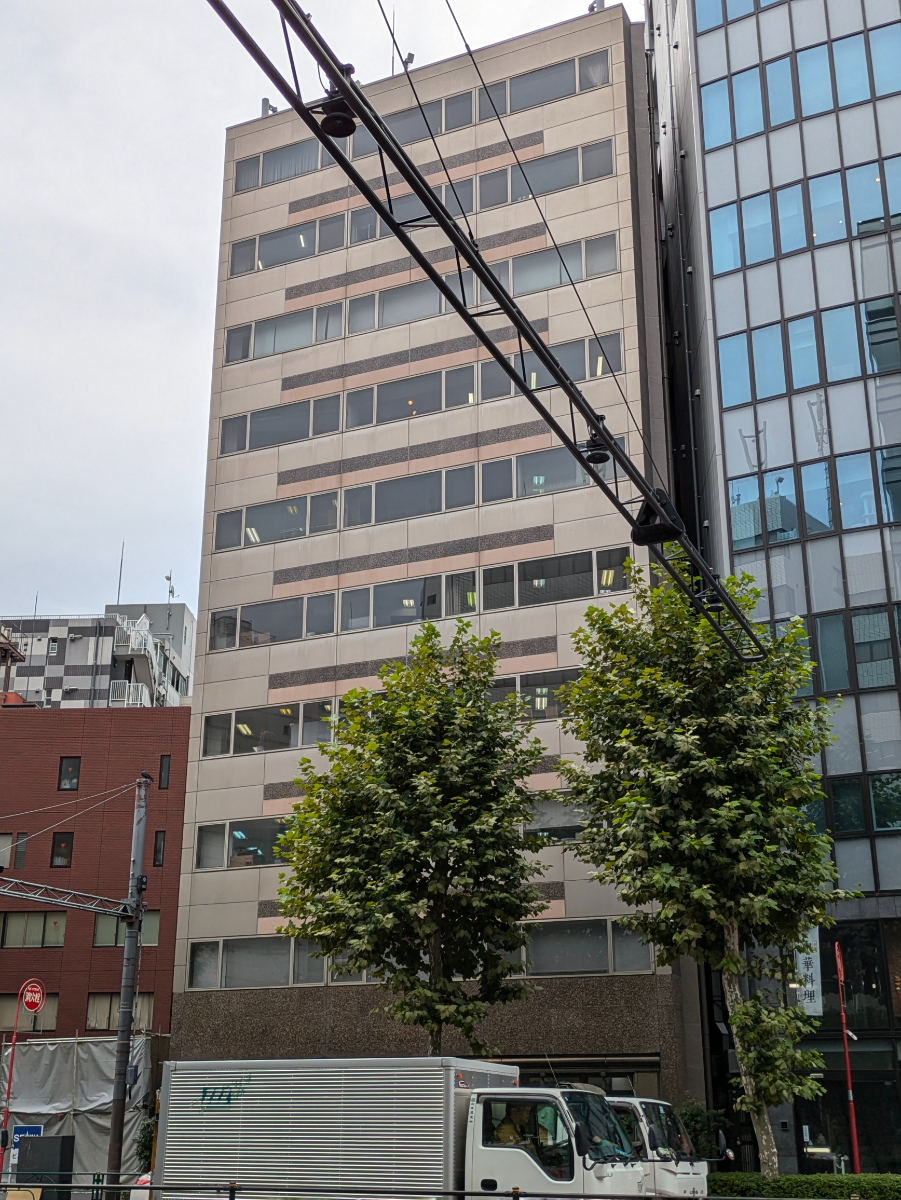 v20250427003015/fresh/building/J00100390825_8