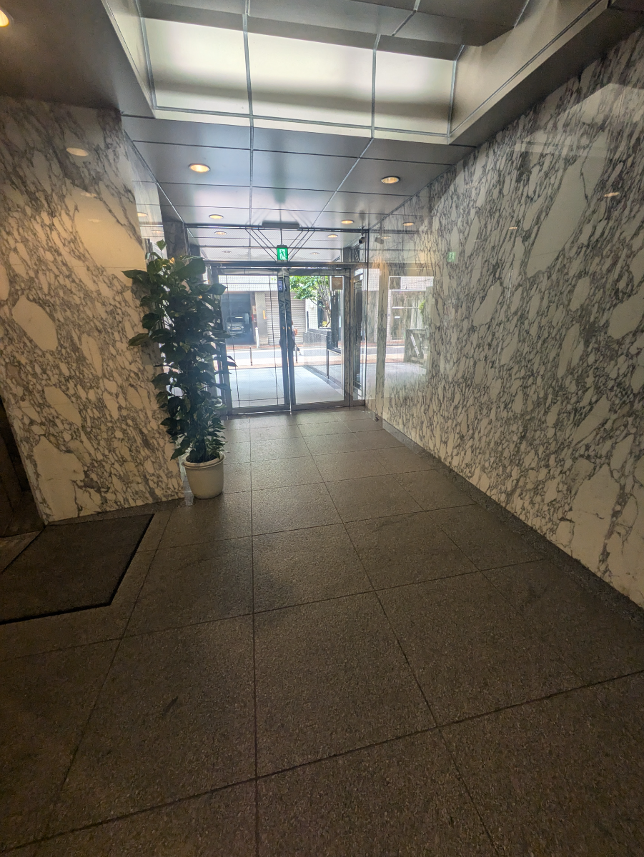 v20250427003015/fresh/building/J00100391674_5