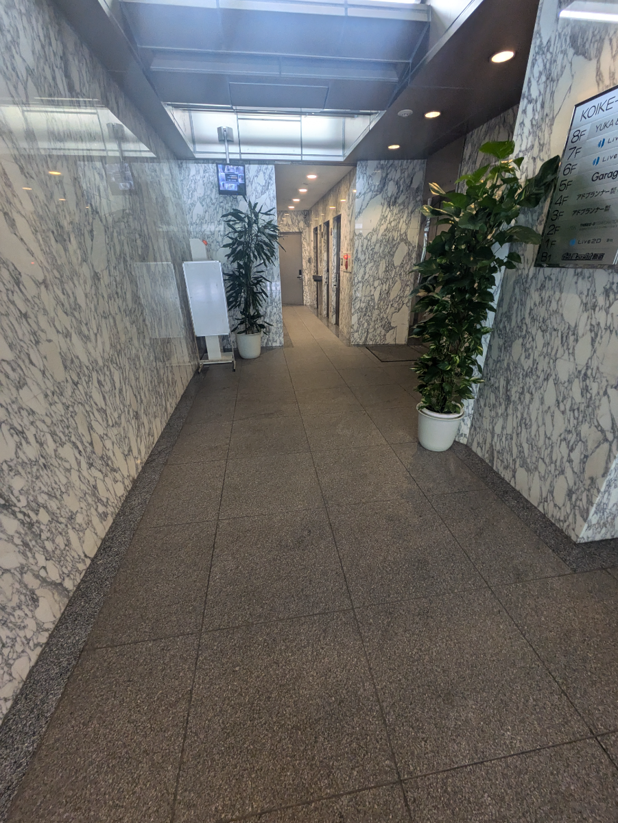 v20250427003015/fresh/building/J00100391674_8