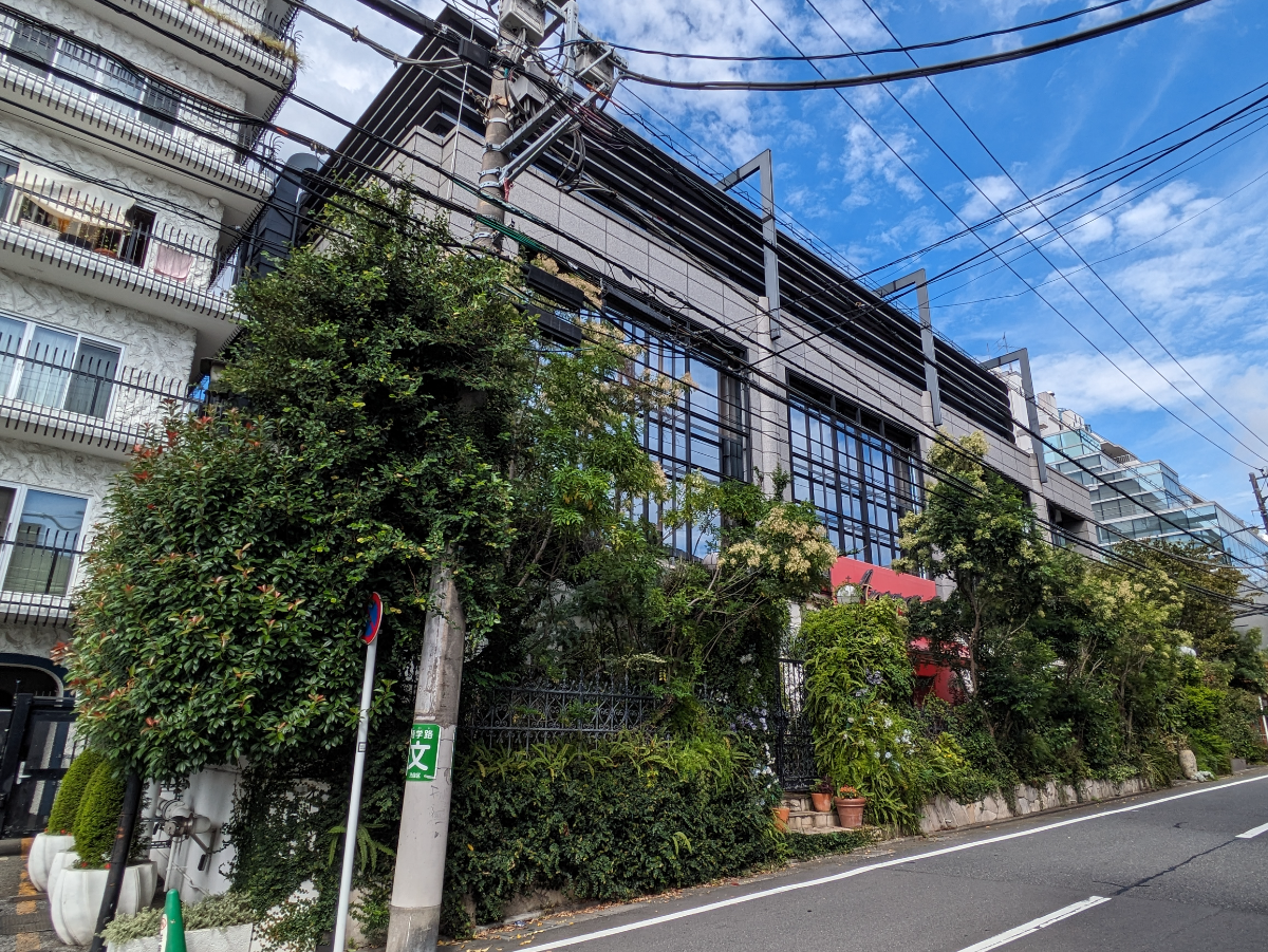 v20250427003015/fresh/building/J00100392199_1