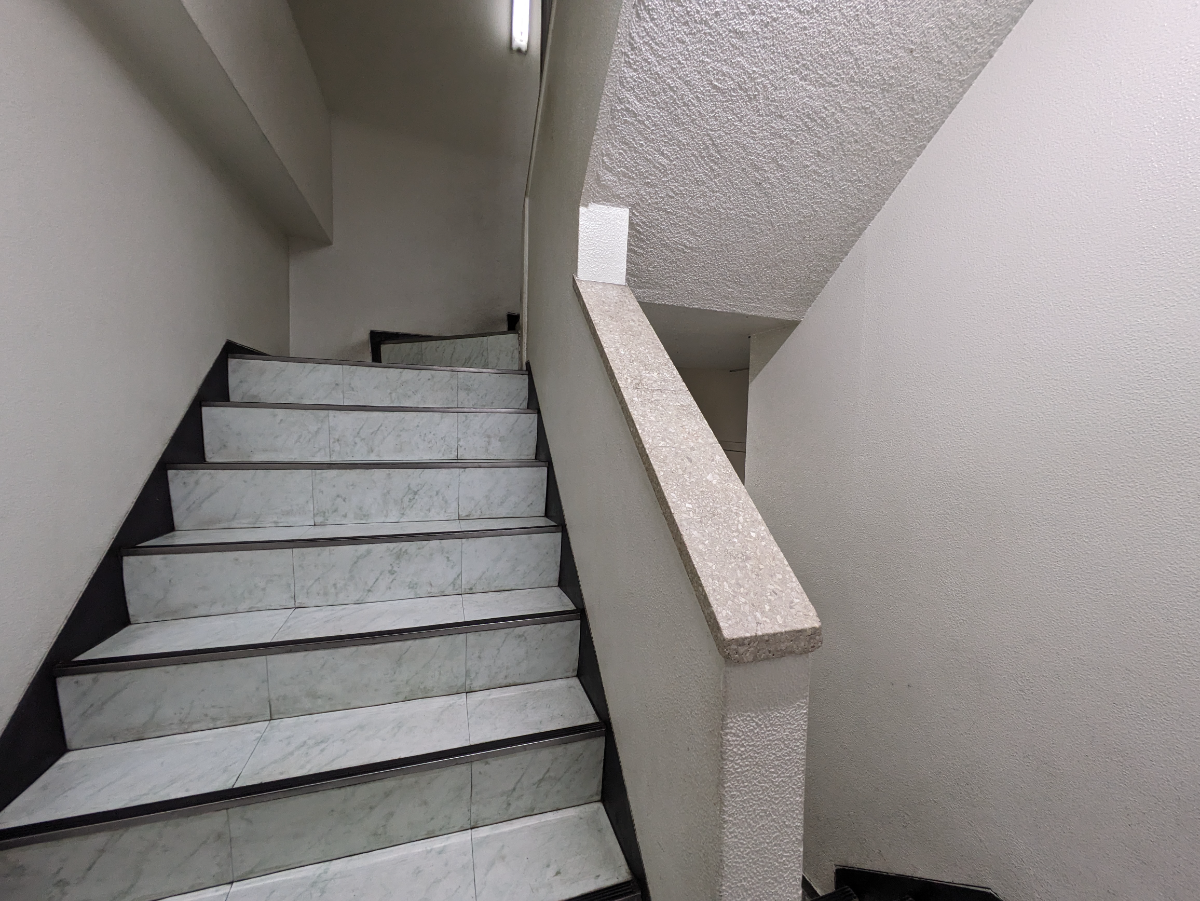 v20250427003015/fresh/building/J00100392296_13