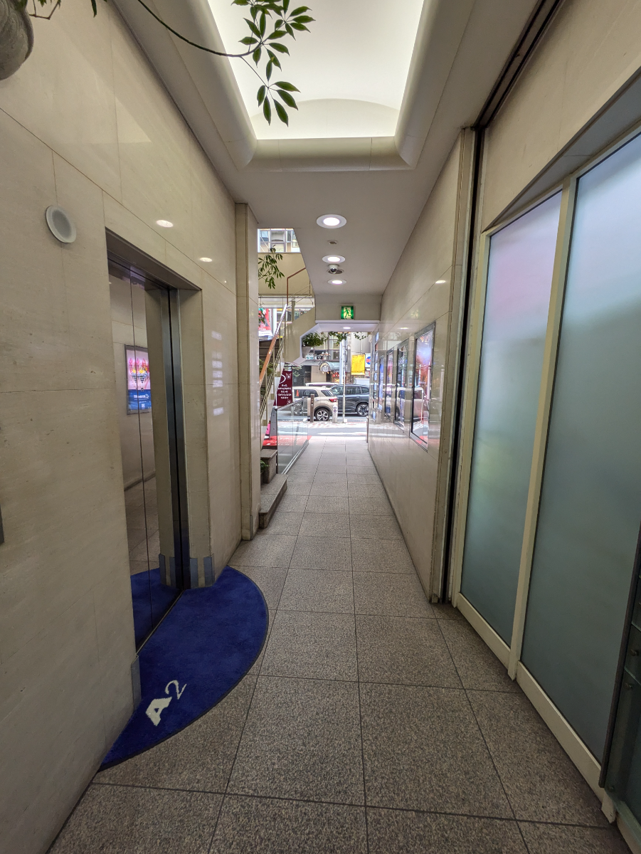 v20250427003015/fresh/building/J00100392301_11