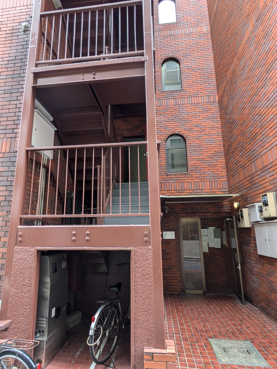 v20250427003015/fresh/building/J00100392565_7