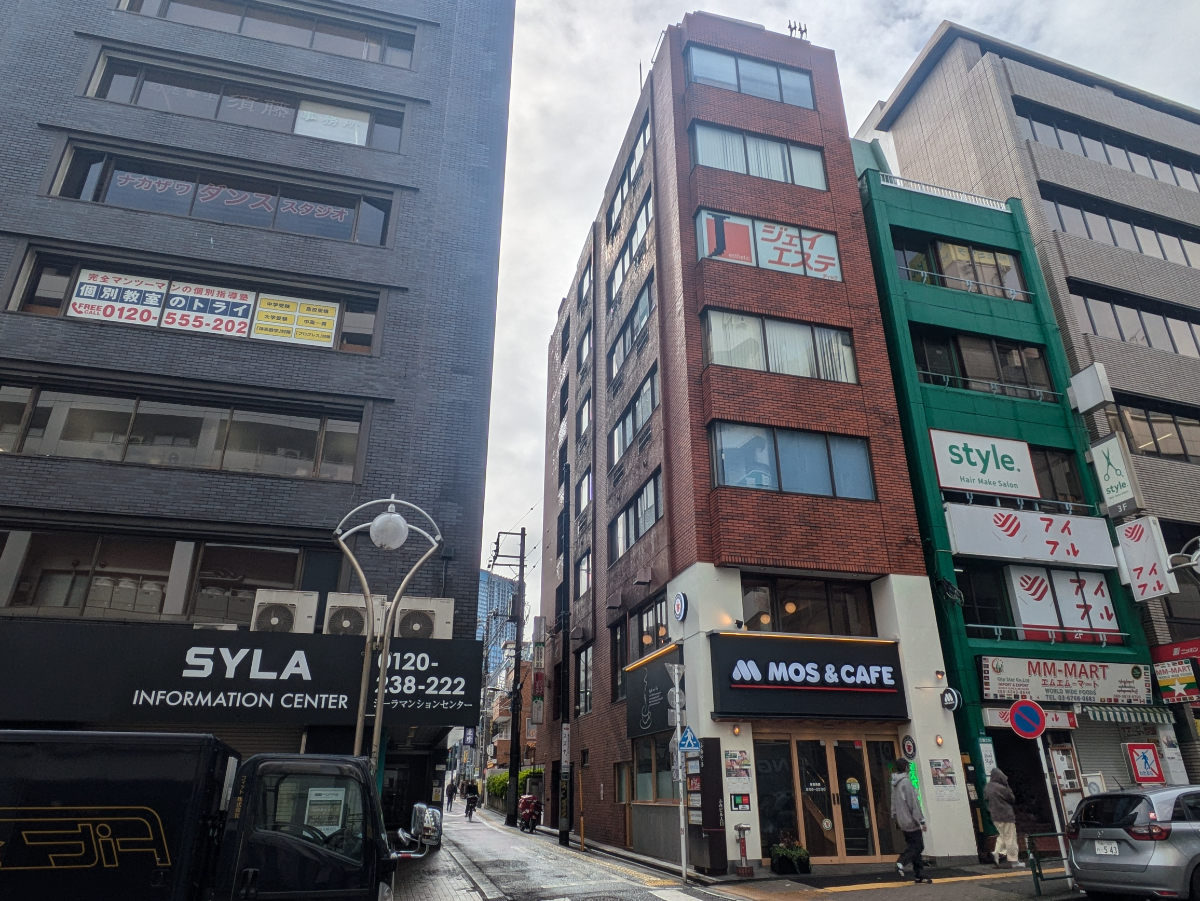 v20250427003410/fresh/building/J00100393342_8