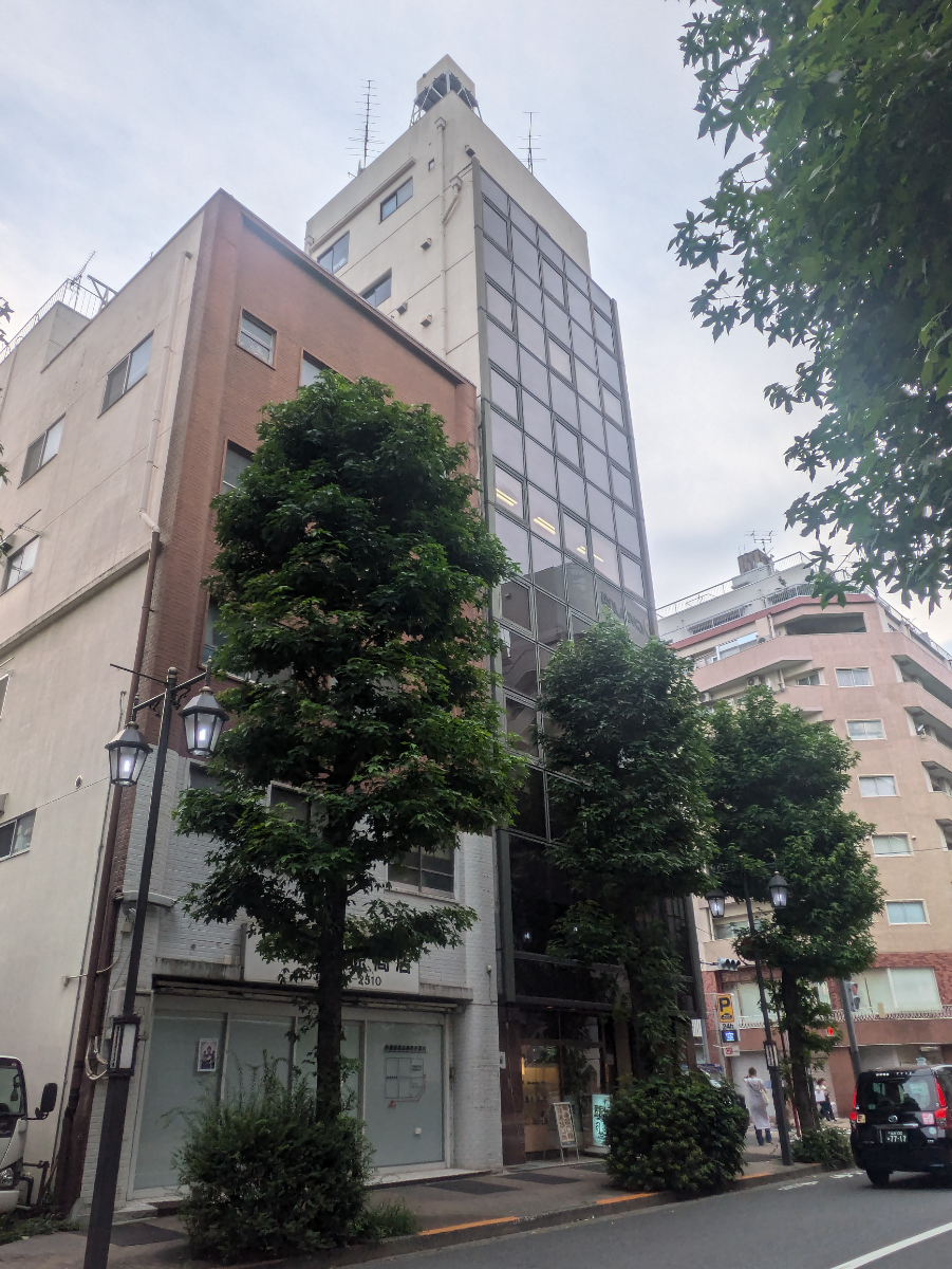 v20250427003410/fresh/building/J00100393985_24