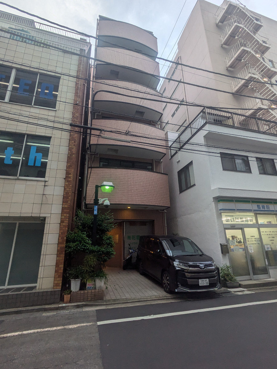v20250427003410/fresh/building/J00100394383_8
