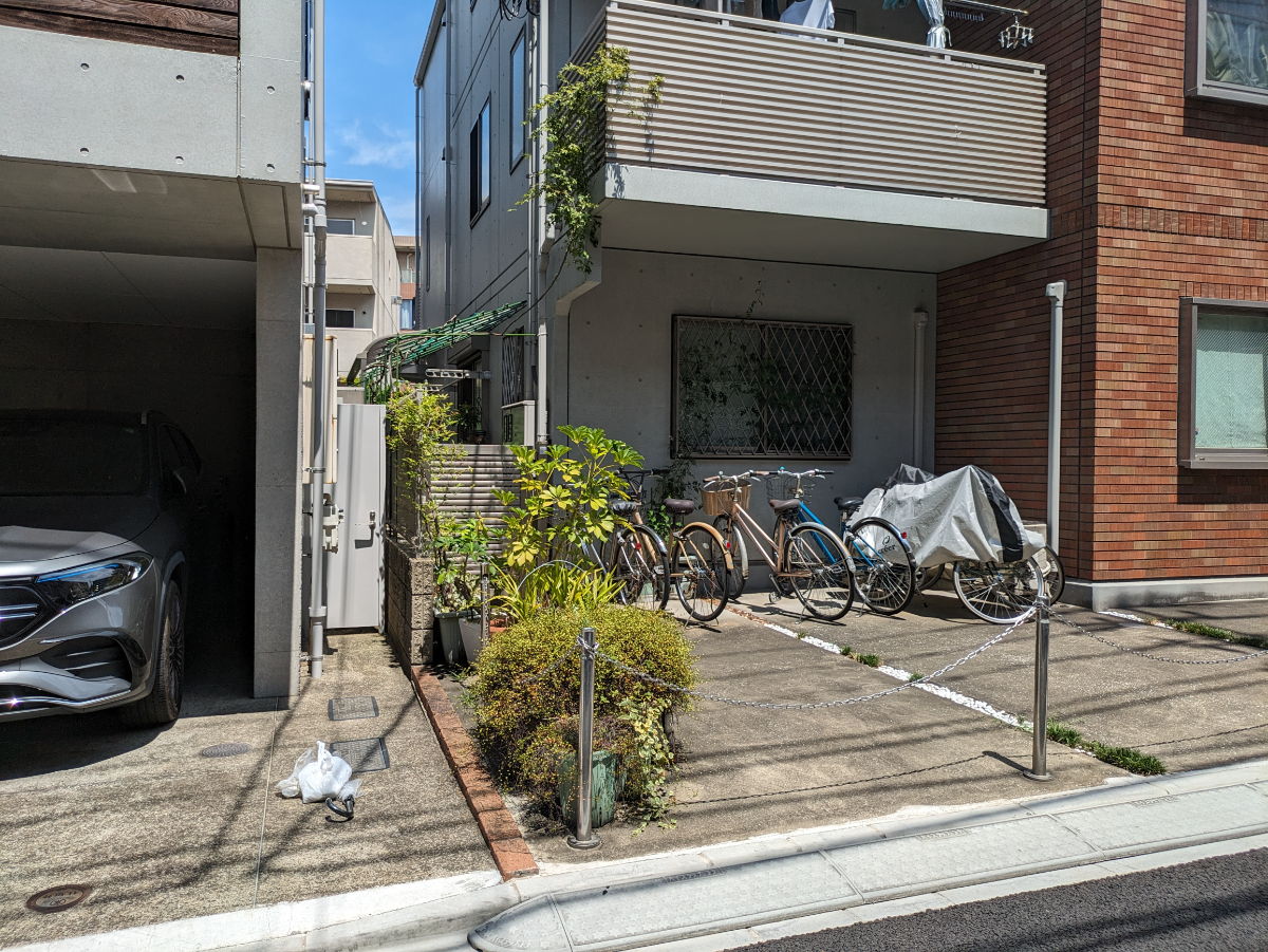 v20250427003410/fresh/building/J00100395896_10