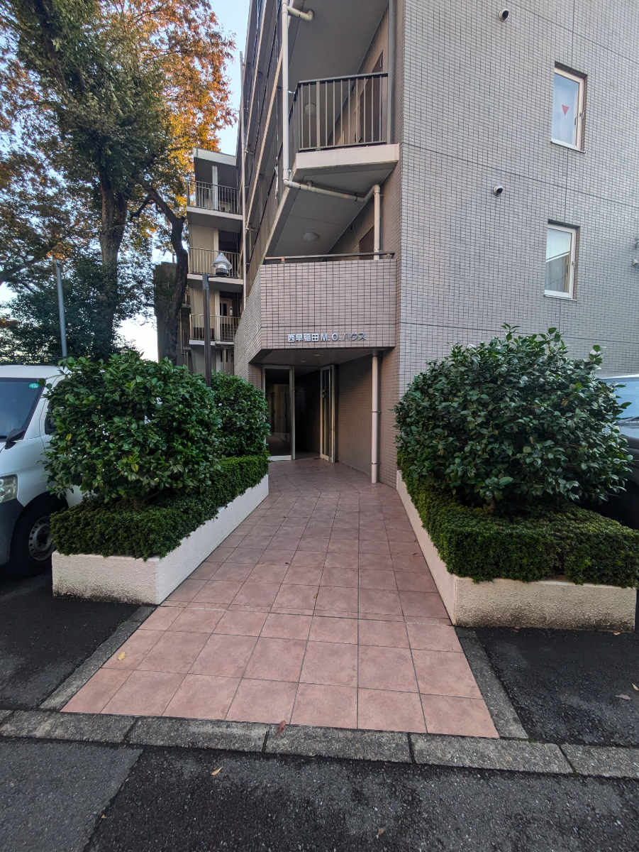 v20250427003410/fresh/building/J00100395910_3