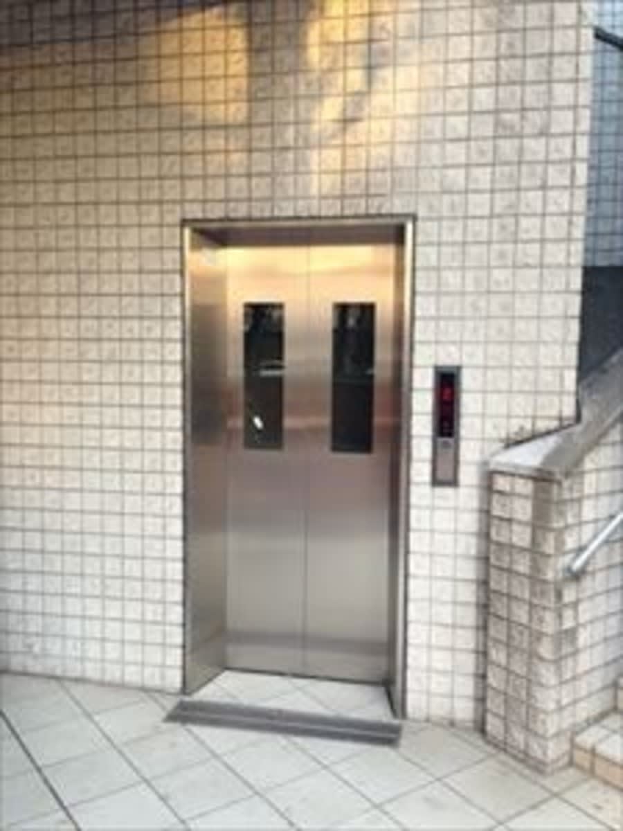 v20250427003410/fresh/building/J00100396484_12