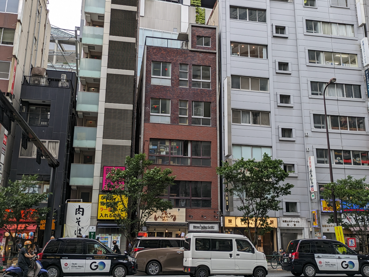 v20250427003805/fresh/building/J00100398018_5