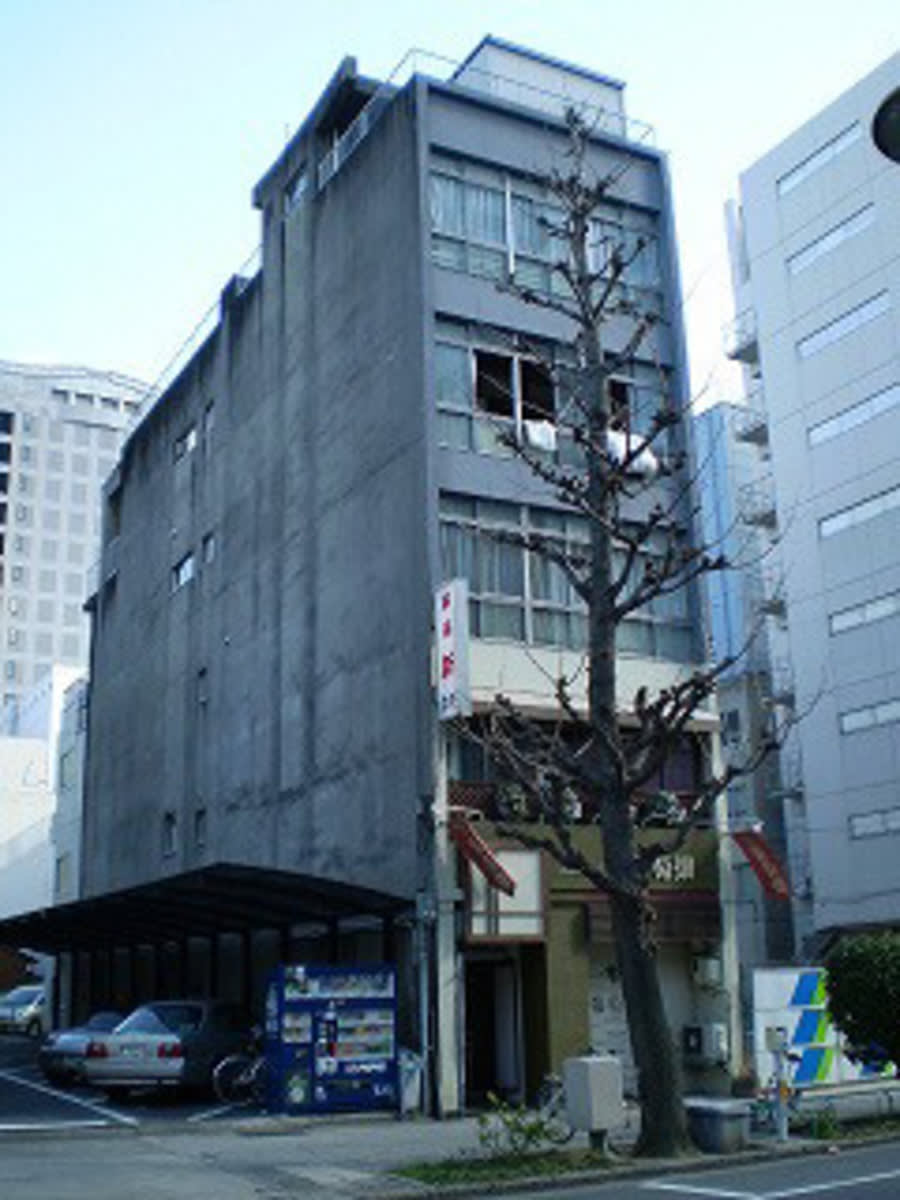 v20250427003805/fresh/building/J00100398322_1