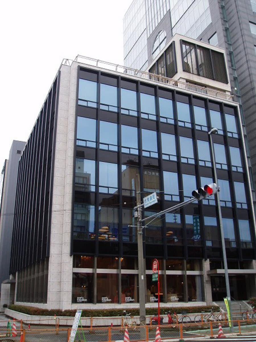 v20250427003805/fresh/building/J00100398435_1