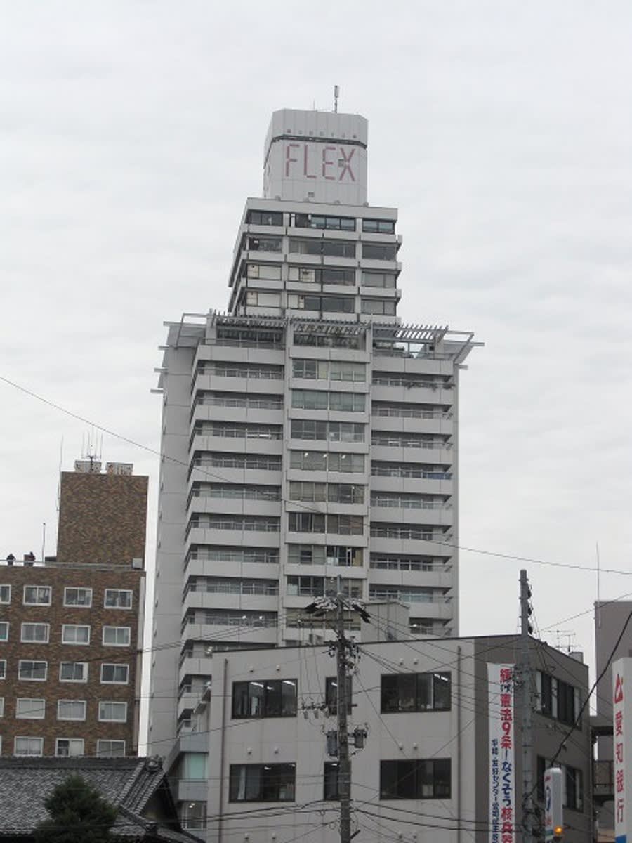 v20250427003805/fresh/building/J00100398518_1