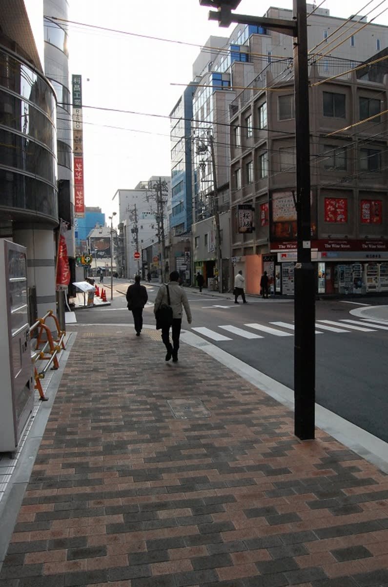 v20250427003805/fresh/building/J00100400000_2
