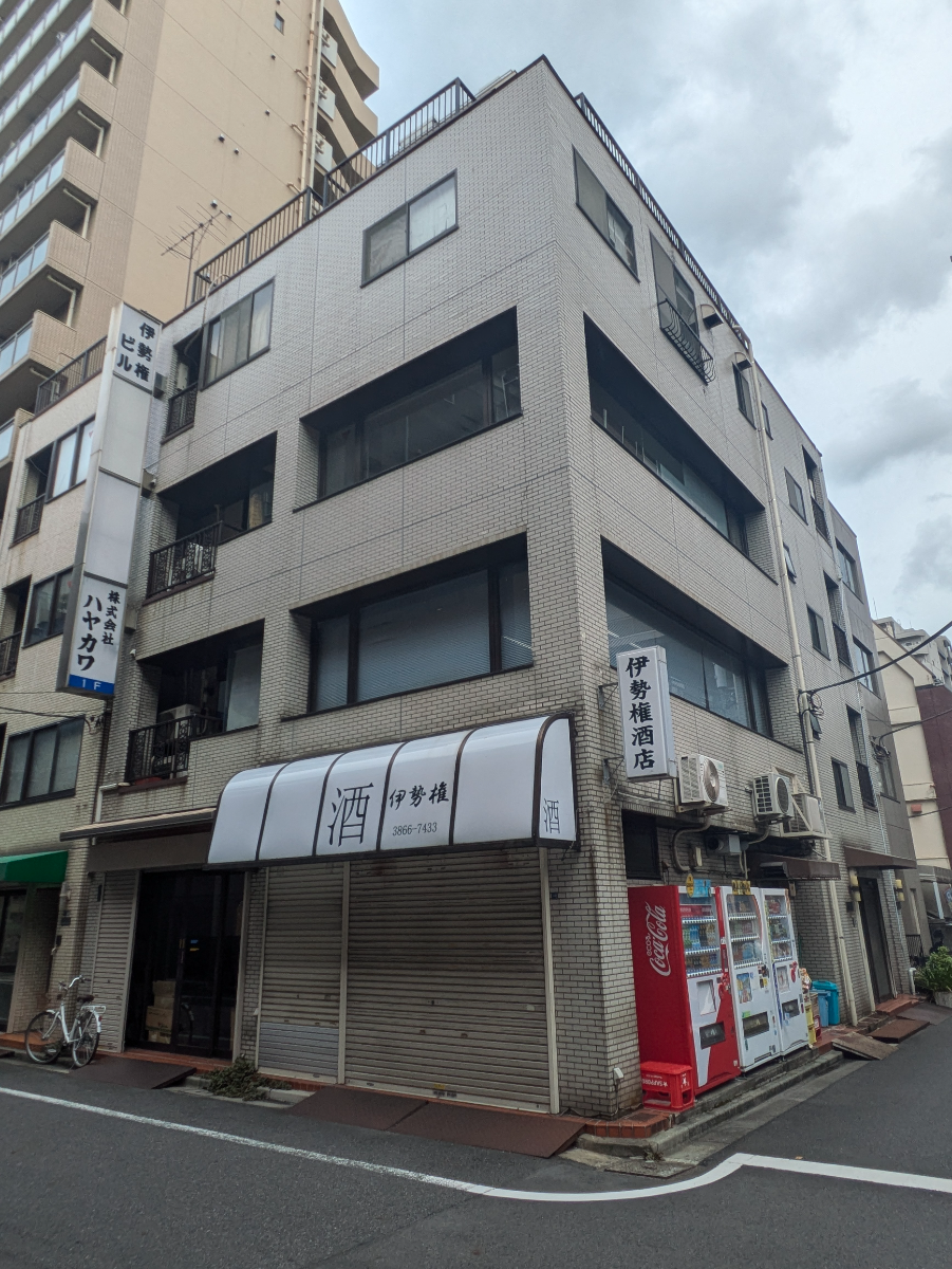 v20250427003805/fresh/building/J00100401293_1
