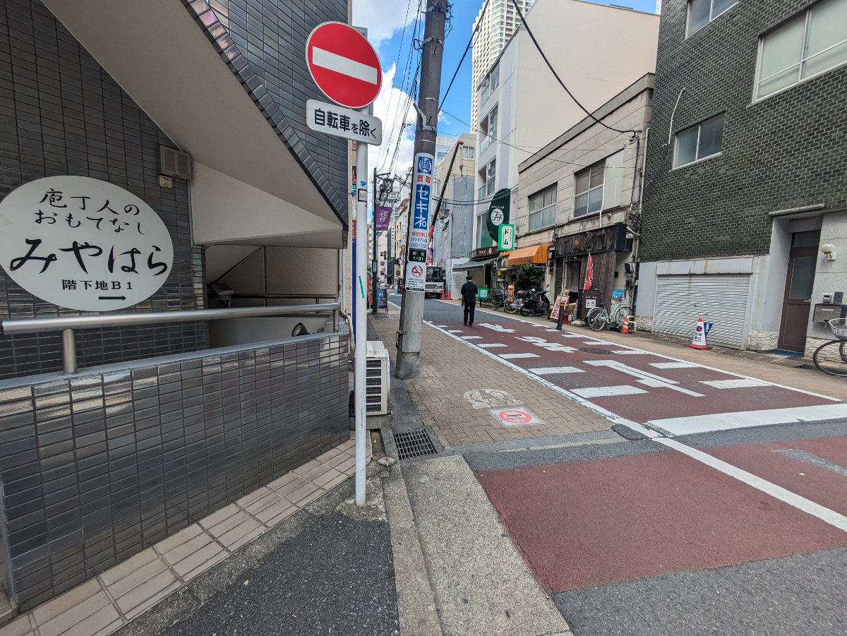 v20250427004119/fresh/building/J00100402220_2