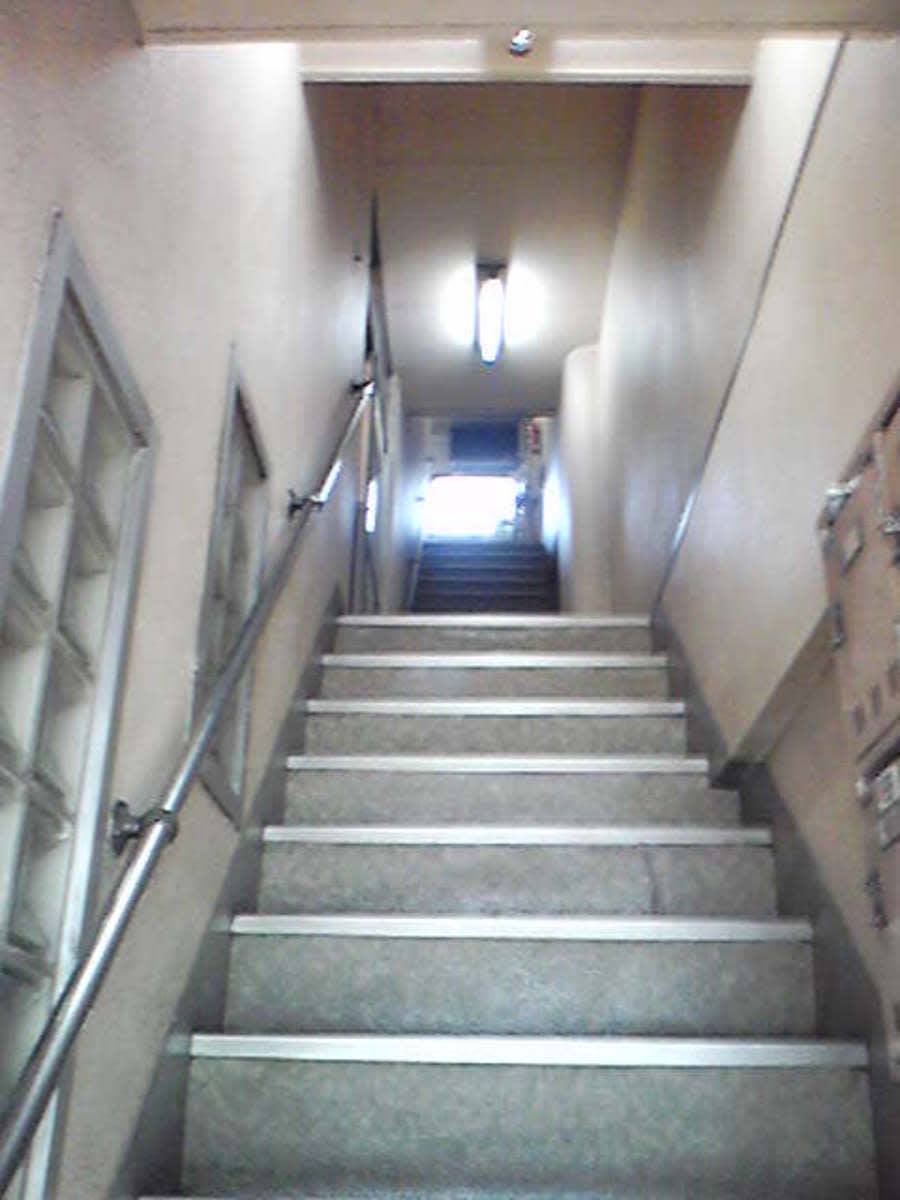 v20250427004119/fresh/building/J00100402807_4