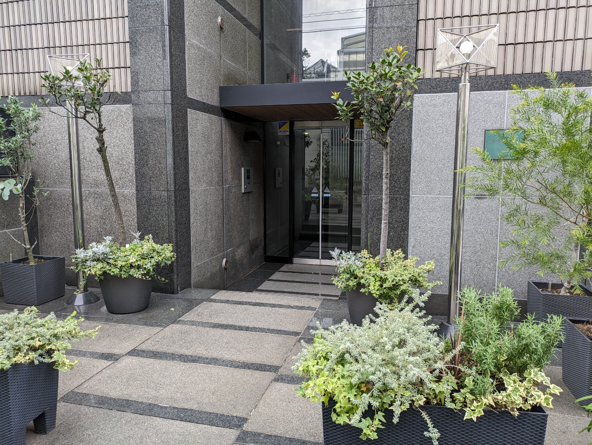 v20250427004119/fresh/building/J00100402925_3