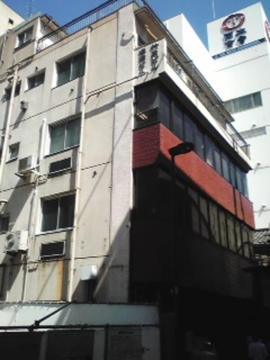v20250427004119/fresh/building/J00100403233_1